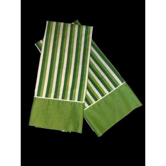 70’s Dan River Dantrel 2 Standard size Pillowcases Green white striped Spring - Picture 1 of 8